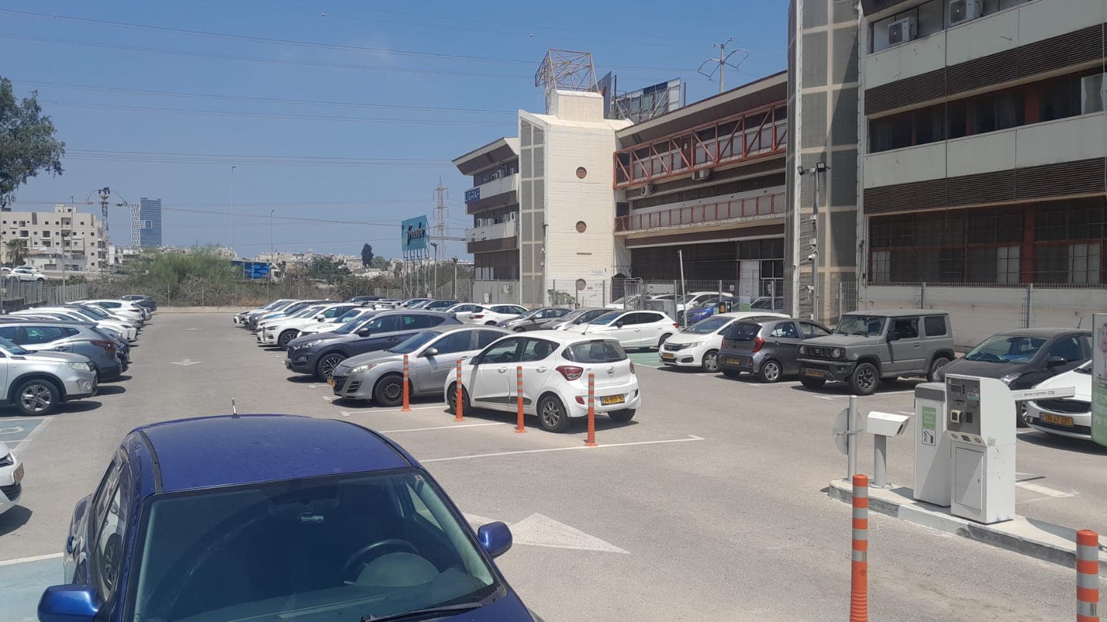 parking-lot-image 3