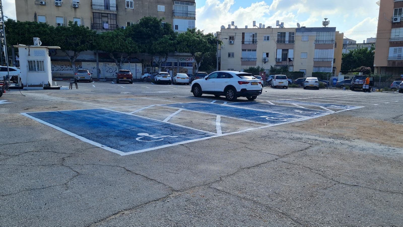 parking-lot-image 3