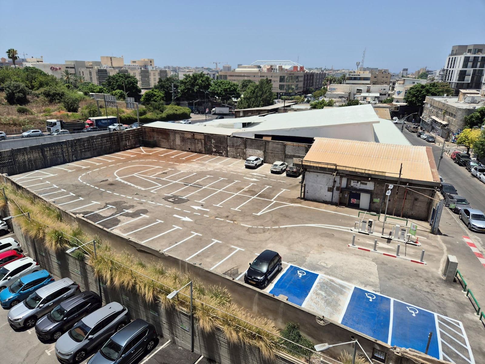 parking-lot-image 4