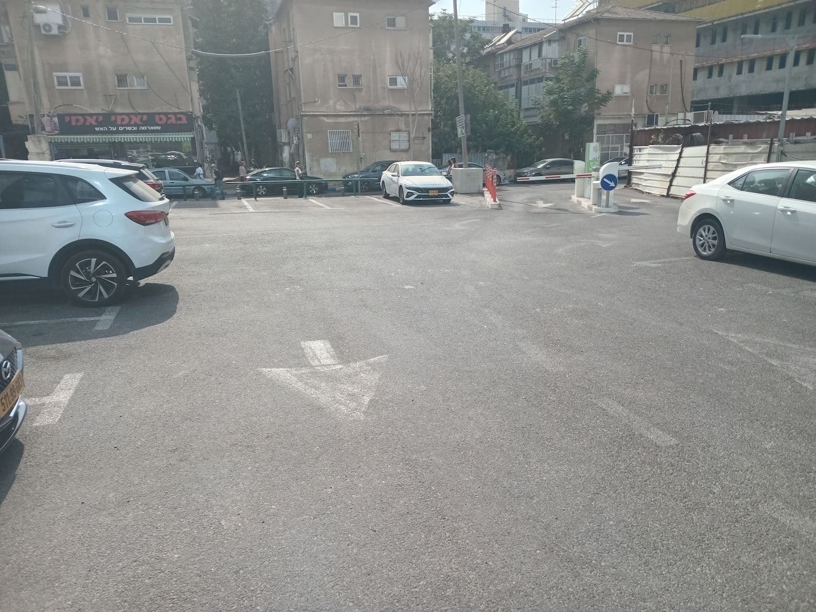 parking-lot-image 3